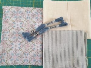 Grey Floral Fabric Tablerunner kit