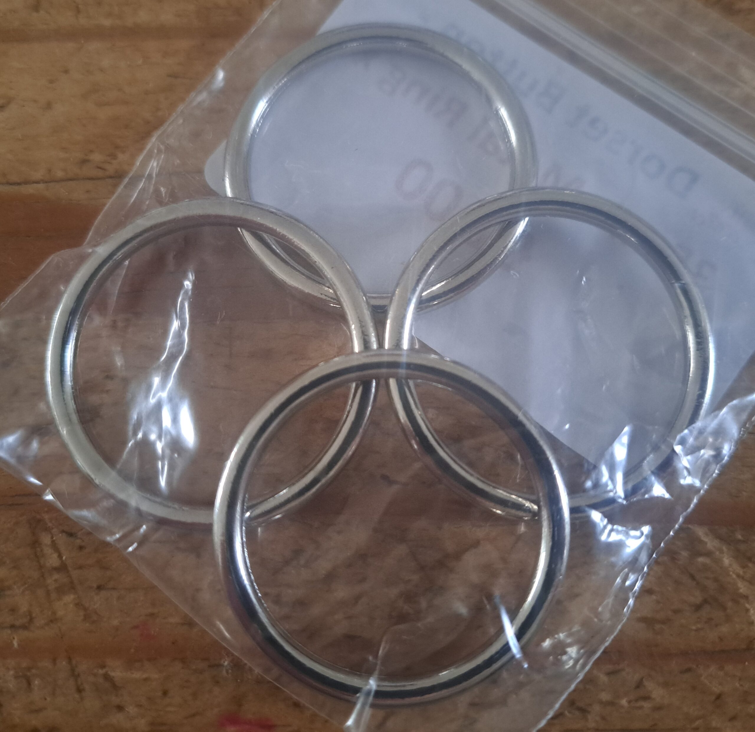 Closed Rings for Dorset Buttons ⋆ Nifty NeedlesNifty Needles