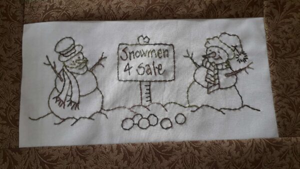 Snowmen 4 Sale Tablerunner